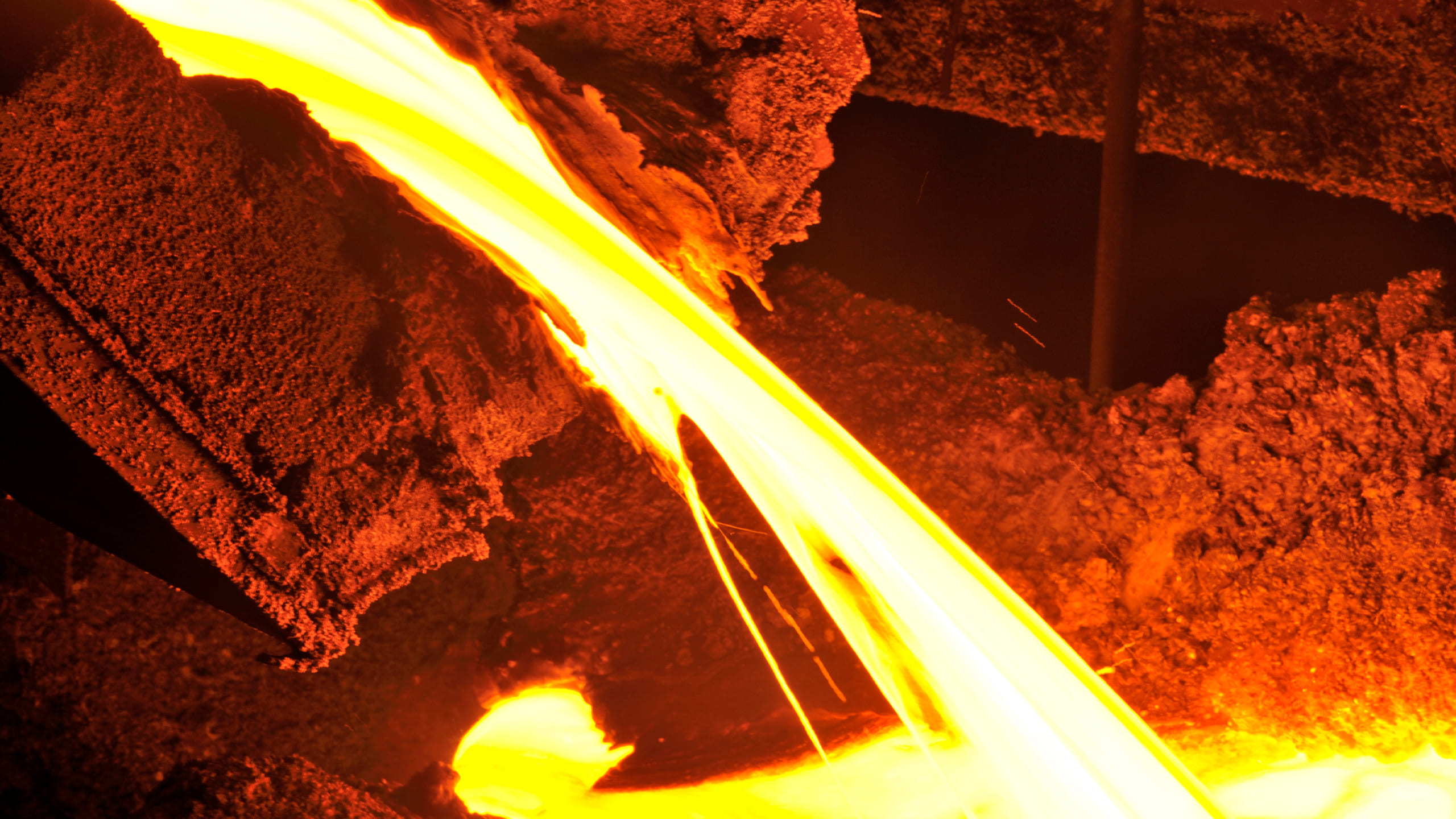 Торкрет-маса для жолобів ливарного двору — Savex Minerals
